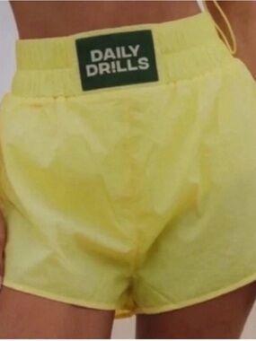 Daily Drills Bright Yellow Run Shorts Size Medium